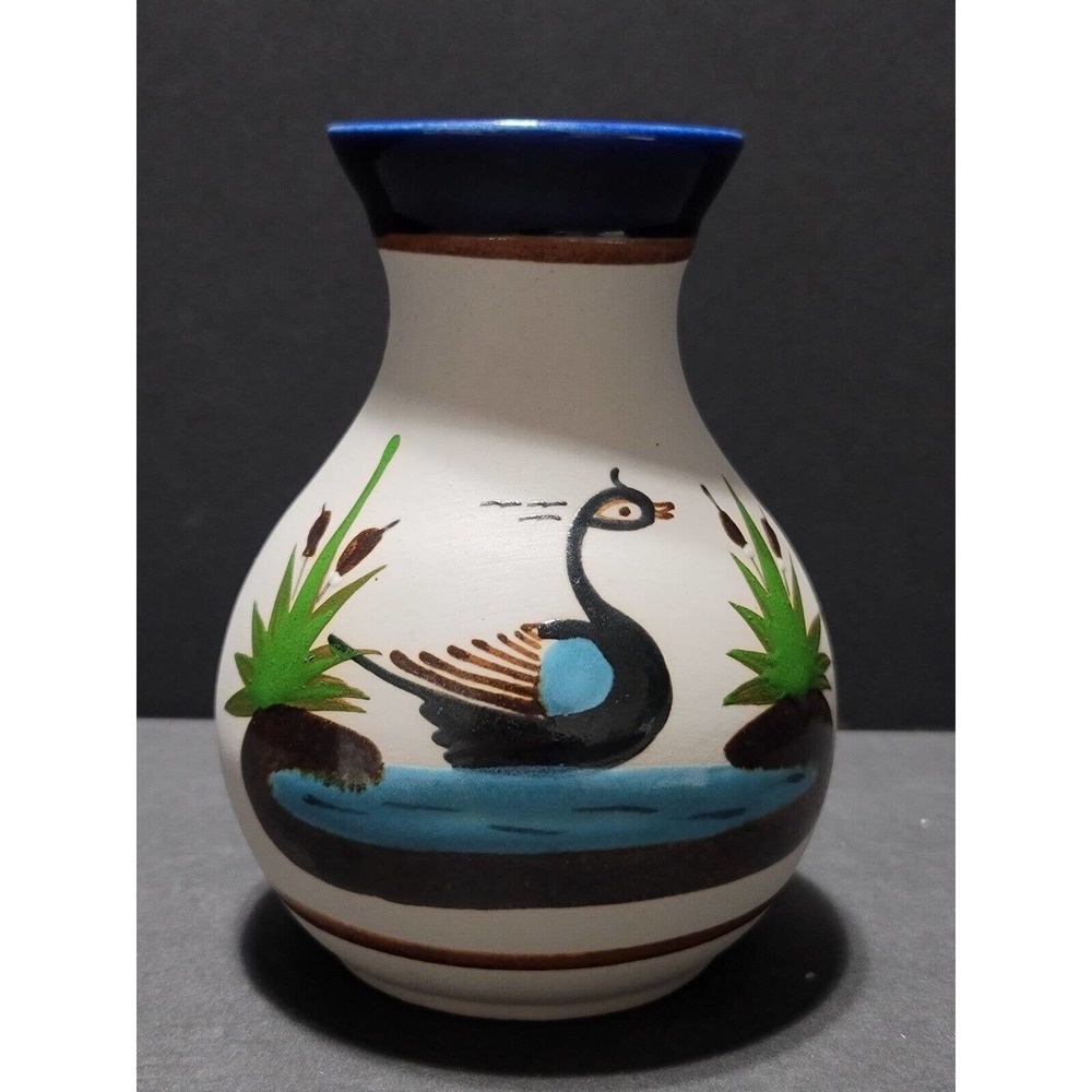 Beautiful Vintage Mexican Tonala Bird Cattails Pottery Vase Artist Signed